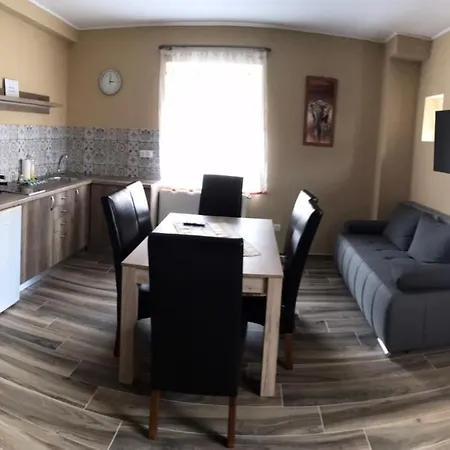 Apartmán Adrienn *