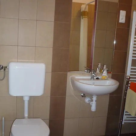 アパート Adrienn *